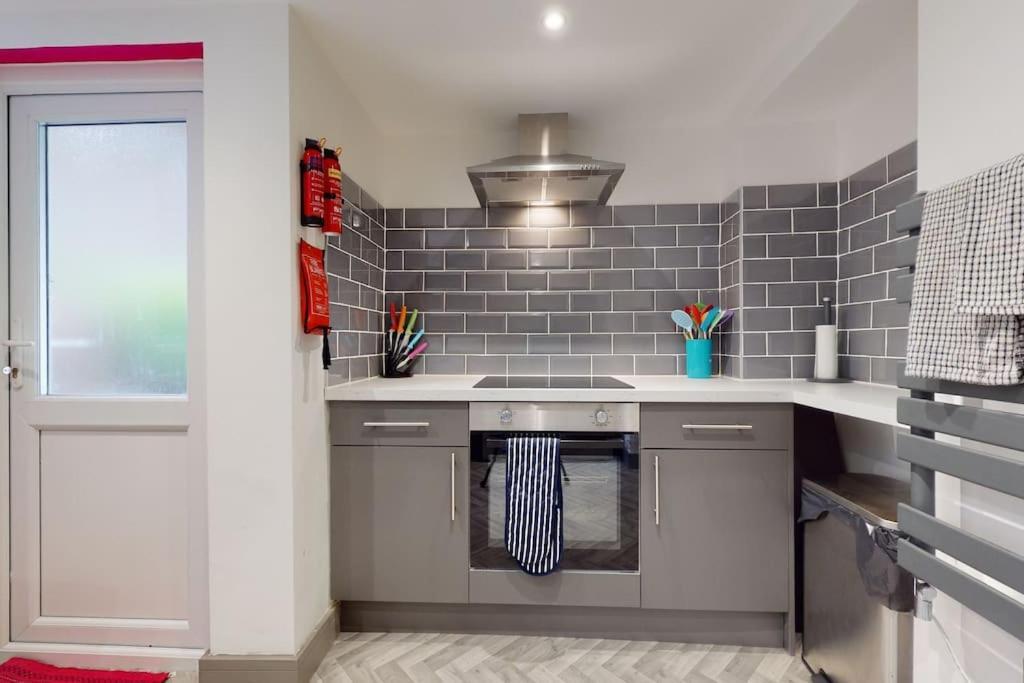 Neat Retreat Graig Pontypridd Villa Ngoại thất bức ảnh