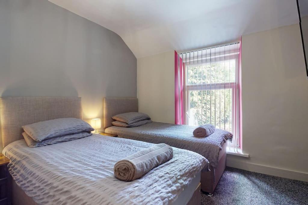 Neat Retreat Graig Pontypridd Villa Ngoại thất bức ảnh